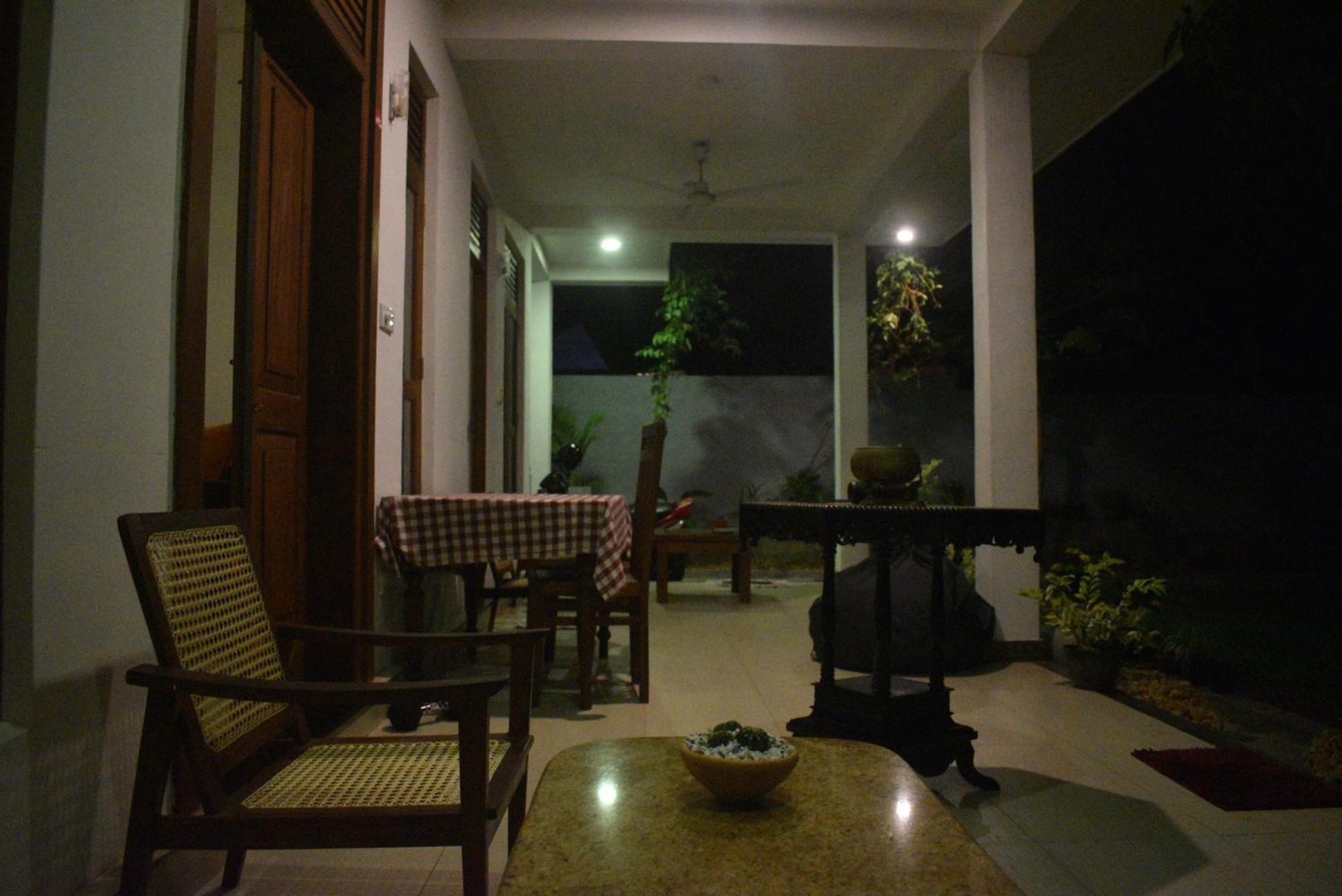 Villa Wanderlust Хиккадува Экстерьер фото